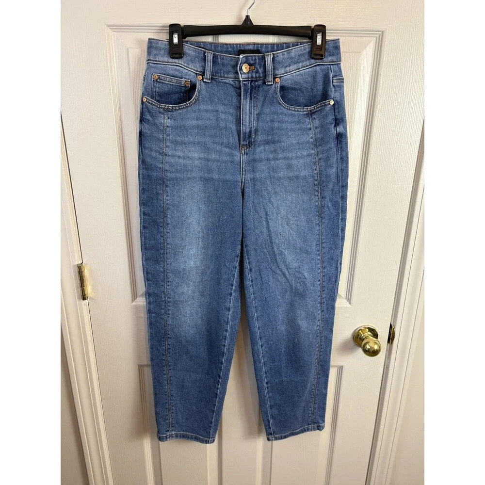 Talbots Relaxed Tapered Barrel Leg Denim Jeans Size 4 Quinn Wash - 431